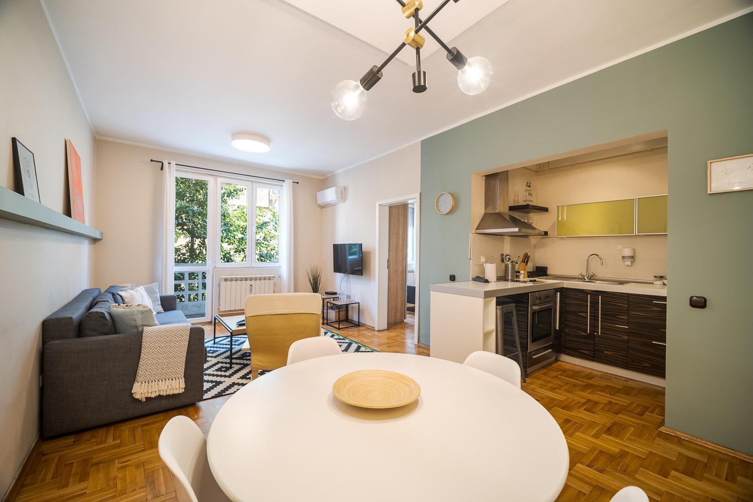 Cozy 1 Bdrm, Top Center, Solunska Near Vitoshka Street صوفيا المظهر الخارجي الصورة